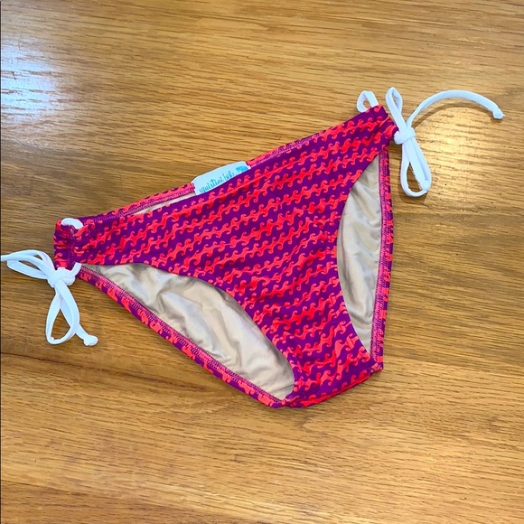 Squirtini Bikini Girl Wave-Print Bikini  Swimwear - Picture 1 of 12